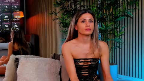 AVRILL CYRUX online show from 21, 1, 2025