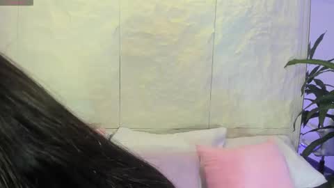 Avy  online show from 27, 10, 2025