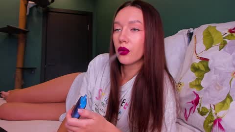 Awgustina online show from 2, 1, 2025