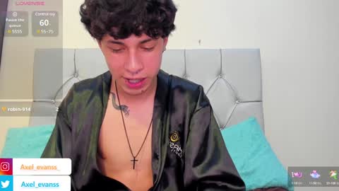 Axel Evanss online show from 7, 1, 2025