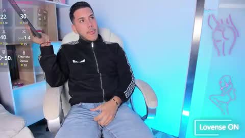 axel_grey_ online show from 9, 9, 2025