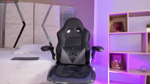 axel_grey_ online show from 27, 2, 2026