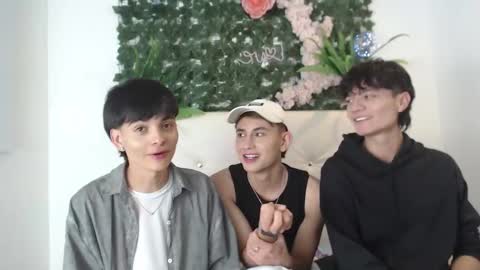 Snapshot of axel_milo_and_kairo chatting on 7, 11, 2025 axel_milo_and_kairo online show from 7, 11, 2025