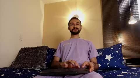 Axel Moon online show from 12, 11, 2025