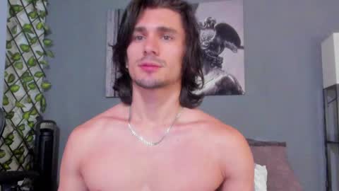Axel online show from 12, 1, 2025