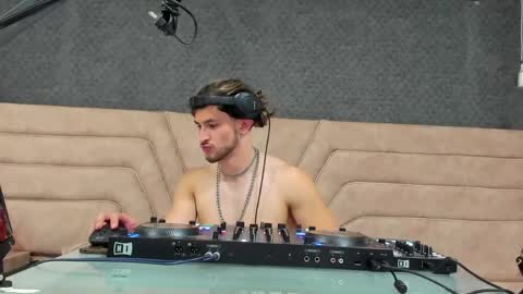Snapshot of axel_porn_ chatting on 25, 4, 2026 Axel online show from 25, 4, 2026