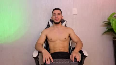 Snapshot of axel_tone chatting on 22, 5, 2026 Axel online show from 22, 5, 2026