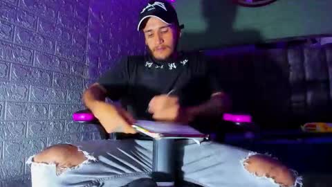 Axell Cross2 online show from 18, 12, 2025