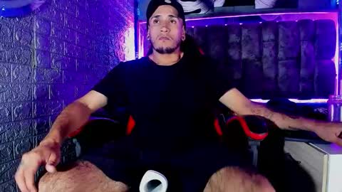 Snapshot of axell_cross2 chatting on 2, 5, 2026 Axell Cross2 online show from 2, 5, 2026
