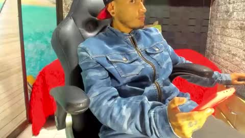 Snapshot of axell_cross2 chatting on 5, 5, 2026 Axell Cross2 online show from 5, 5, 2026
