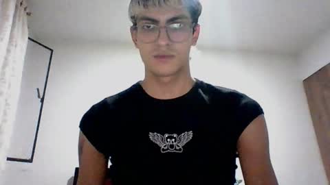 Snapshot of axellatino_ chatting on 2, 12, 2024 Axel online show from 2, 12, 2024