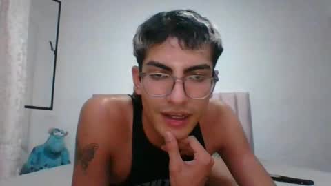 Snapshot of axellatino_ chatting on 24, 12, 2024 Axel online show from 24, 12, 2024