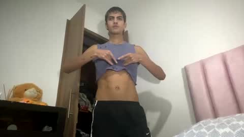 Snapshot of axellatino_ chatting on 3, 1, 2025 Axel online show from 3, 1, 2025