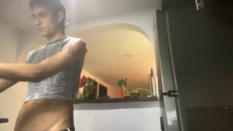 Snapshot of axellatino_ chatting on 11, 1, 2025 Axel online show from 11, 1, 2025