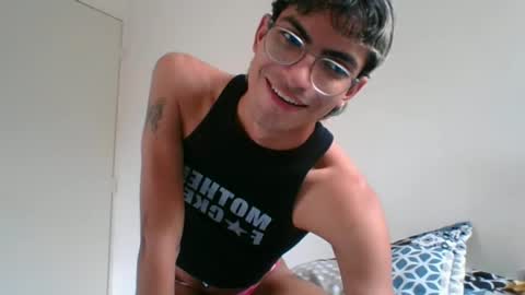 Snapshot of axellatino_ chatting on 9, 2, 2025 Axel online show from 9, 2, 2025