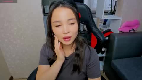 Snapshot of aya_moon chatting on 23, 9, 2025 Aya Moon online show from 23, 9, 2025