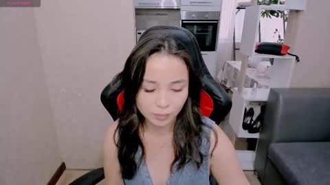 Snapshot of aya_moon chatting on 7, 10, 2025 Aya Moon online show from 7, 10, 2025