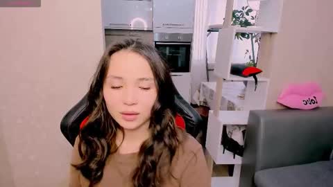 Snapshot of aya_moon chatting on 17, 10, 2025 Aya Moon online show from 17, 10, 2025