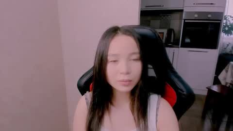 Snapshot of aya_moon chatting on 19, 12, 2025 Aya Moon online show from 19, 12, 2025