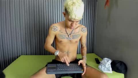 Snapshot of ayala_tattoo chatting on 15, 12, 2025 Ayala online show from 15, 12, 2025