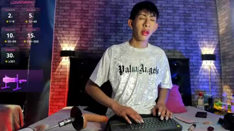 Ayano Aishi online show from 22, 5, 2026