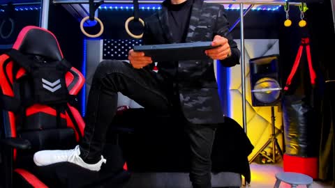 Ayden Miller online show from 30, 3, 2026