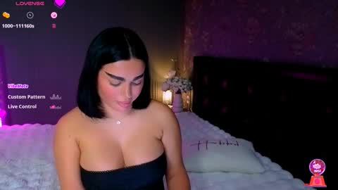  Ayla Demir  online show from 14, 11, 2025