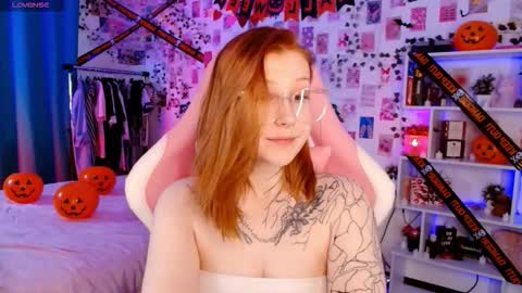 Ayla hill online show from 21, 10, 2025