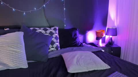 Aylen online show from 31, 12, 2024