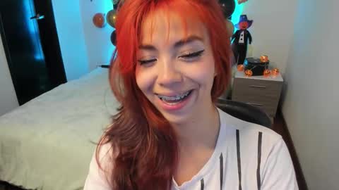 Snapshot of aylin_diazz chatting on 15, 10, 2025 Aylin online show from 15, 10, 2025