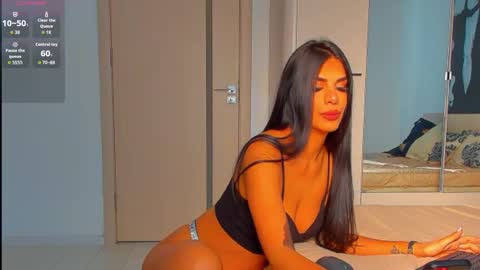 Aylinhazel online show from 24, 11, 2025