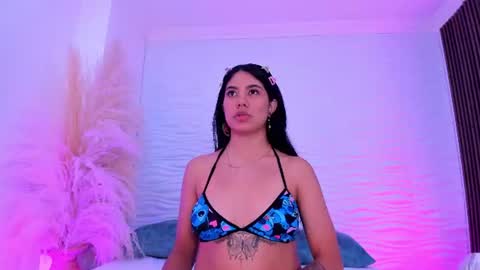 Snapshot of aylinlove_ chatting on 10, 6, 2026 aylinlove_ online show from 10, 6, 2026