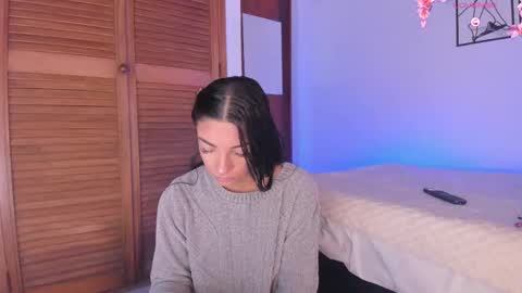 Aylin  online show from 9, 10, 2025