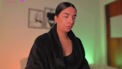 Snapshot of aylinz chatting on 6, 5, 2026 Alish online show from 6, 5, 2026