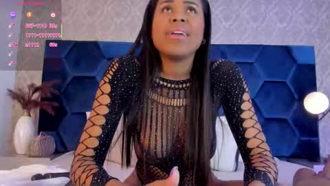 Snapshot of aynaraross1 chatting on 20, 11, 2025 aynaraross1 online show from 20, 11, 2025