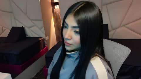 Aysel online show from 19, 10, 2025