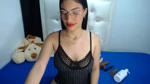 Snapshot of azahara_smith chatting on 13, 10, 2025 Smith online show from 13, 10, 2025