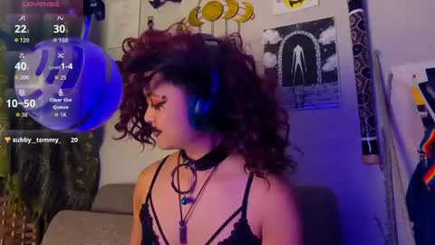 Snapshot of azazelgains chatting on 19, 7, 2026 Azazel online show from 19, 7, 2026