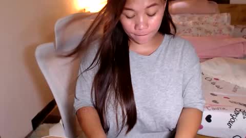 Snapshot of azianalina chatting on 16, 10, 2025 Lina online show from 16, 10, 2025