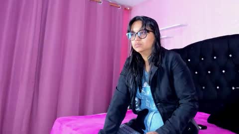 azul_moon online show from 24, 11, 2025