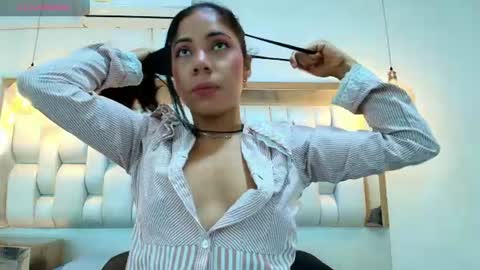 Snapshot of azulmaveric chatting on 9, 6, 2026 AZUL online show from 9, 6, 2026