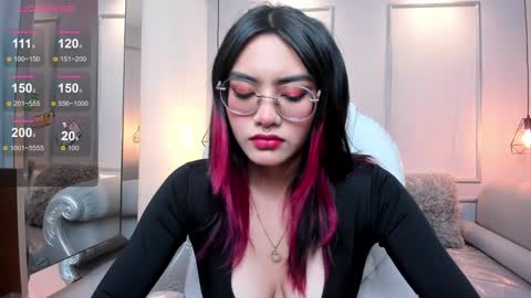 Azura online show from 2, 1, 2025