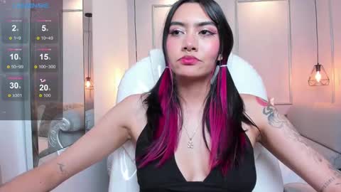 Azura online show from 20, 2, 2025