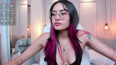 Azura online show from 4, 3, 2025