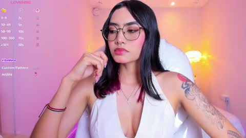 Azura online show from 16, 4, 2026