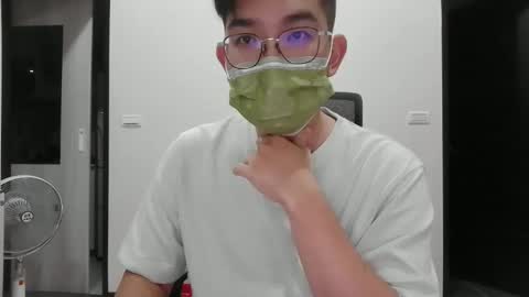 Snapshot of azuresea48 chatting on 7, 10, 2025 azuresea48 online show from 7, 10, 2025