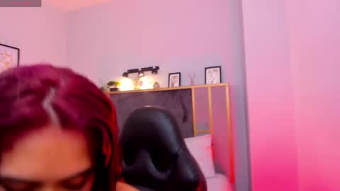 Snapshot of azurra_amatto2 chatting on 17, 4, 2026 Azurra online show from 17, 4, 2026