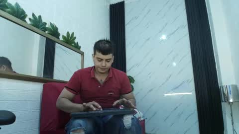 Snapshot of azzaret chatting on 20, 5, 2026 A Z Z A R E T online show from 20, 5, 2026