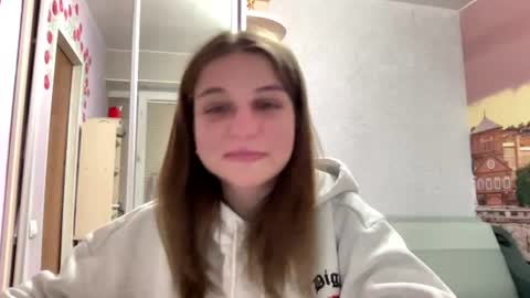 Snapshot of azzieheberly chatting on 28, 7, 2026 Niki online show from 28, 7, 2026