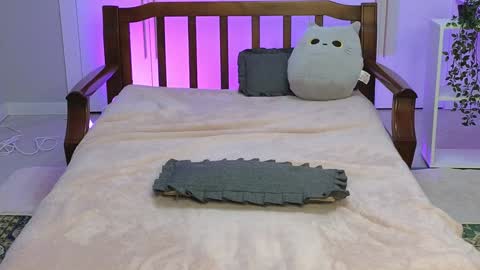 Snapshot of b0y_fantasy chatting on 24, 12, 2024 Elios online show from 24, 12, 2024